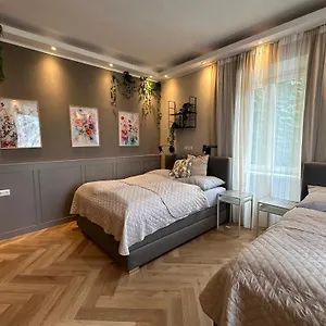 Book-A-Room Salzburg Apartment 31 Apartment