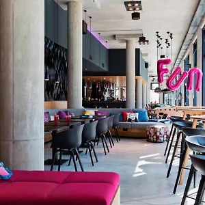 https://moxy-vienna-airport.vienna-besthotels.com